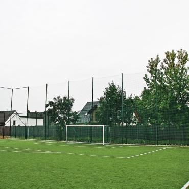 Piłkochwyt 5m wysokości   Siatka oczko 10x10cm   Grubość siatki 6mm