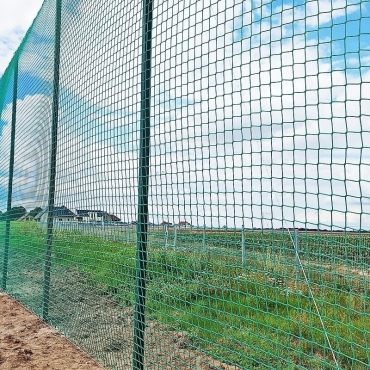 Piłkochwyt 5m wysokości   Siatka oczko 8x8cm   Grubość siatki 5mm