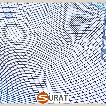   Surat - Siatki na wnęki budowlane z polipropylenu w oczku 4,5x4,5 cm, dostępne na twoje wymiary w wybranym kolorze. 
