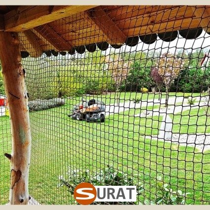  Surat - Ogrodzenie altany ogrodowej - Ogrodzenie altanki w ogrodzie siatką sznurkową -  Ogrodzenia siatką przy altance 