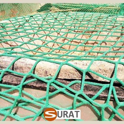  Surat - Ogrodzenie komostownika na wymiar z siatki PP 2mm w oczku 2x2cm, dopasowane do twoich wymiarów. 