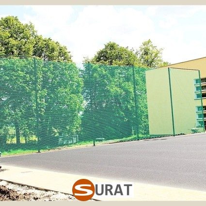   Ogrodzenie boiska piłkarskiego — Zabezpieczenie twojego terenu na własne wymiary , sklep Surat