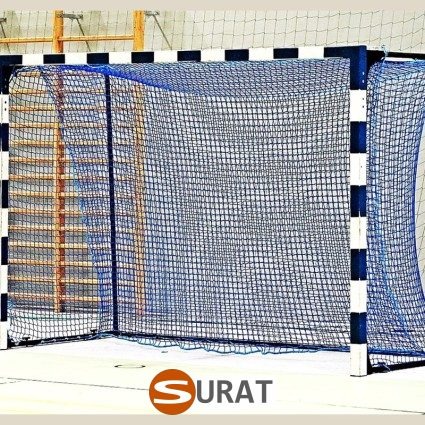   Surat - Siatki Sportowe - najwyższej jakości siatka z polipropylenu 2mm o optymalnym oczku 2x2cm, trwała i odporna, sprzedawana na wymiar w niskiej cenie. 