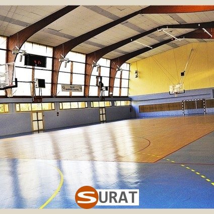   Surat - Siatka hale sportowe do ochrony boisk i zabezpieczenia terenów rekreacyjnych przed uszkodzeniami. 