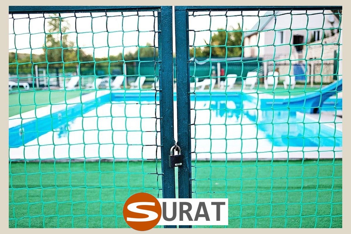  Surat - Ogrodzenie w ogrodzie domowym - Tymczasowe lub doraźne ogrodzenie w ogrodzie z siatki 