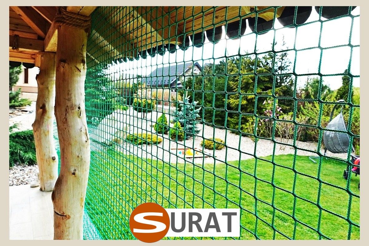  Surat - Ogrodzenie altany ogrodowej - Ogrodzenie altanki w ogrodzie siatką sznurkową -  Ogrodzenia siatką przy altance 