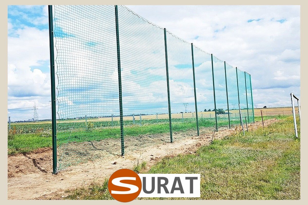   Surat - Najczęściej kupowane ogrodzenie boiska piłkarskiego z wytrzymałą siatką 4,5x4,5cm to najlepsze i bardzo tanie rozwiązanie. Skuteczne wykonanie z mocnego polipropylenu w wielu kolorach to odpowiedni sposób na trwałe zastosowanie. 