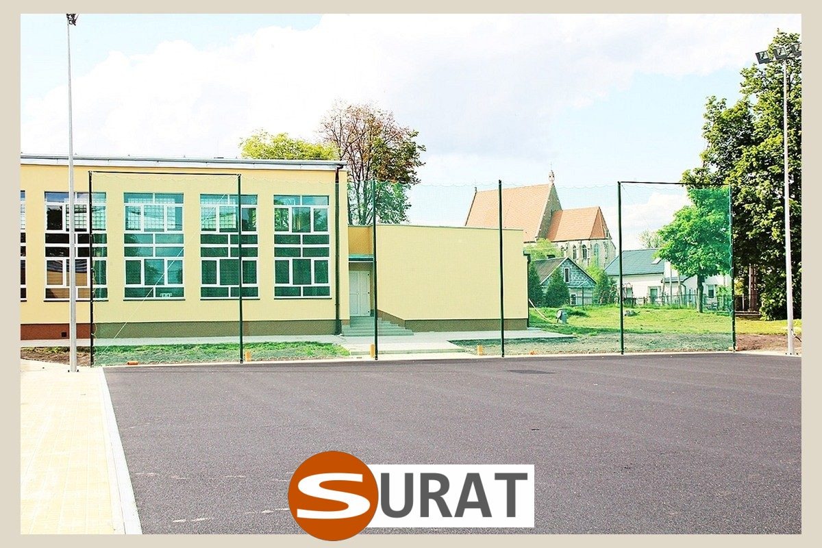   Surat - Najczęściej kupowane ogrodzenie boiska piłkarskiego z wytrzymałą siatką 4,5x4,5cm to najlepsze i bardzo tanie rozwiązanie. Skuteczne wykonanie z mocnego polipropylenu w wielu kolorach to odpowiedni sposób na trwałe zastosowanie. 