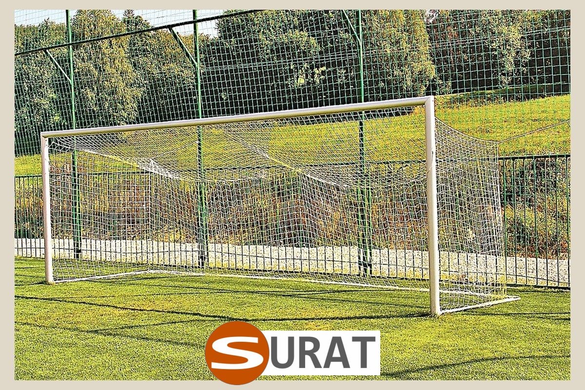   Surat - Piłkochwyt 6m wysokości   Siatka oczko 8x8cm   Grubość siatki 5mm 