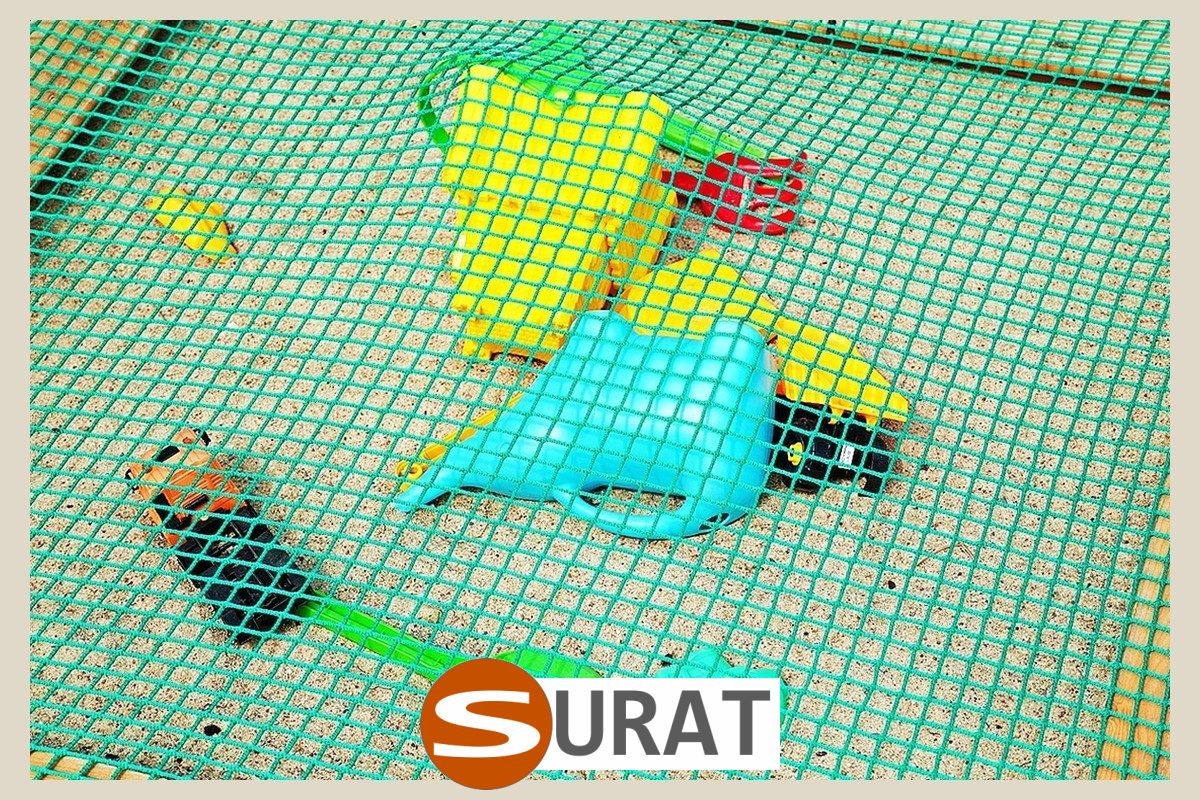  Surat - Ogrodzenie placu zabaw - Ogrodzenia zabezpieczające plac zabaw 