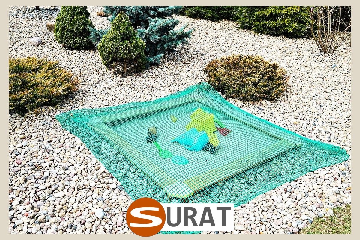   Surat - Piłkochwyt 5m wysokości   Siatka oczko 6x6cm   Grubość siatki 4mm 