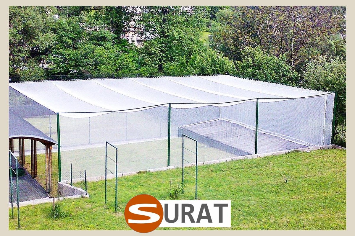   Surat - Piłkochwyty na wymiar z siatką PP 4mm w oczku 4,5x4,5cm, wysokość 4m, dopasowane do twoich wymiarów. 