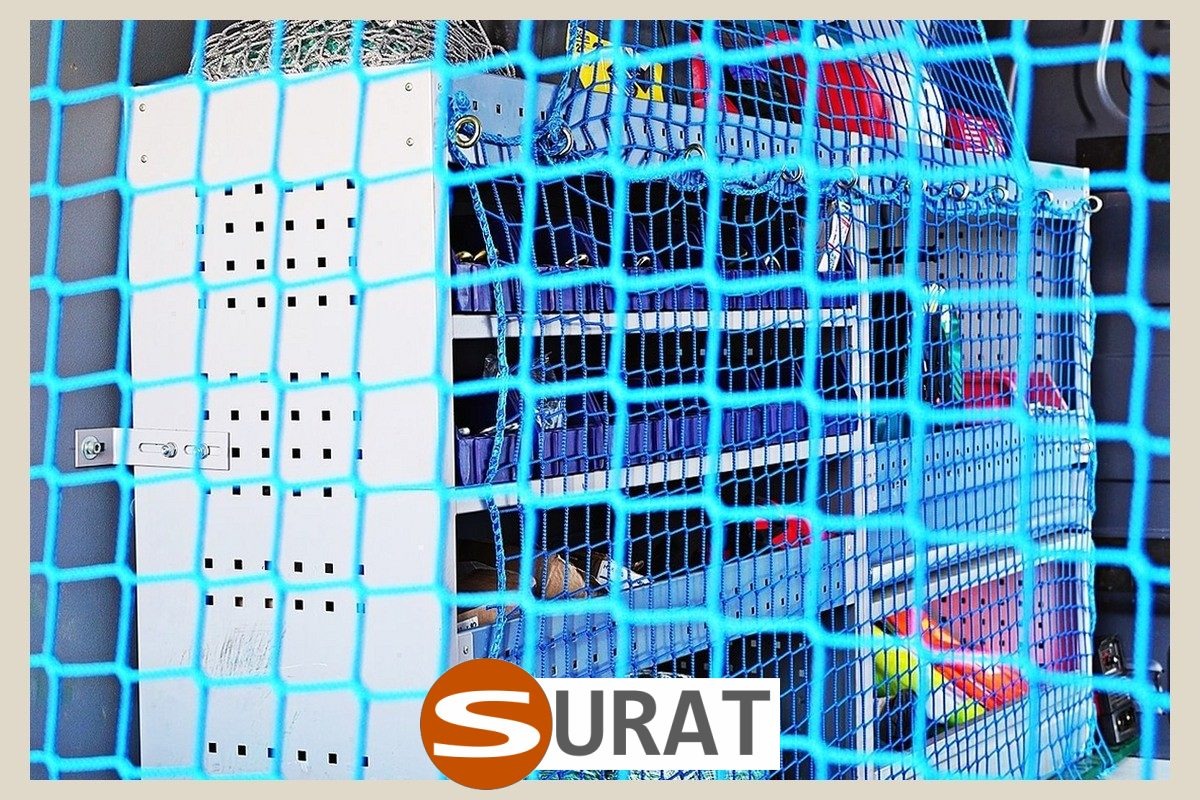   Surat - Siatki do Busa z polipropylenu o oczkach 10x10 cm i grubości 5 mm w kolorach zielonym lub czarnym – produkt dostępny na wymiar. 